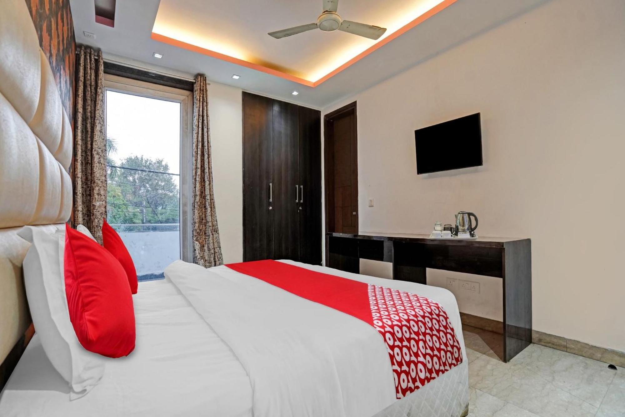 Hotel O South Galaxy Nueva Delhi Exterior foto